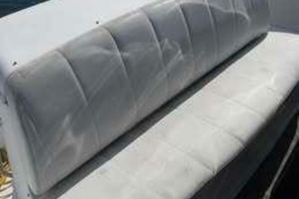 35ft Carver Yacht For Sale