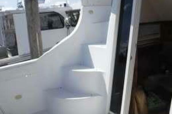 35ft Carver Yacht For Sale