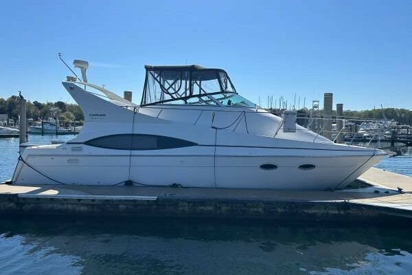 35ft Carver Yacht For Sale