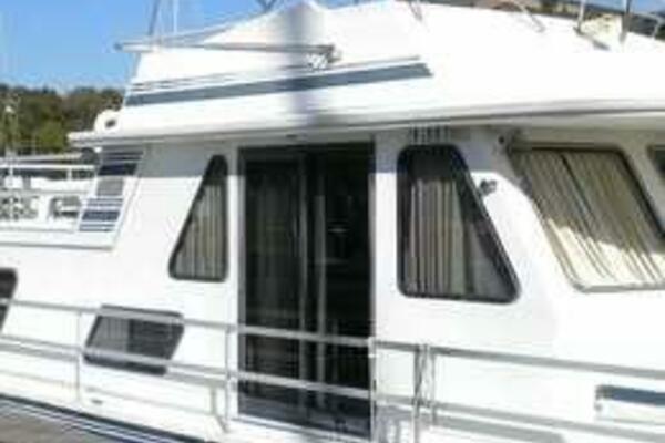 41ft Gibson Yacht For Sale