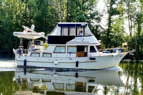 36ft Albin Yacht For Sale