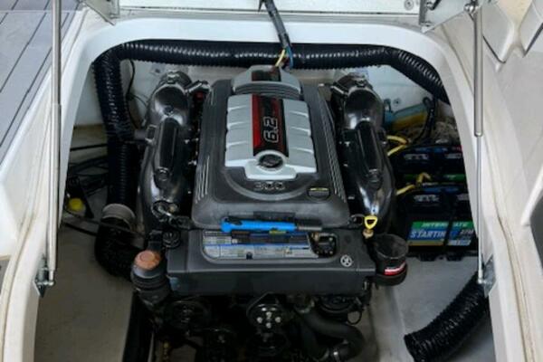 27ft Chaparral Yacht For Sale