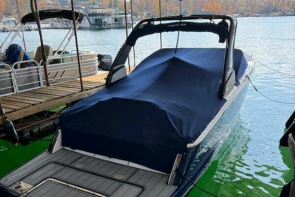 27ft Chaparral Yacht For Sale