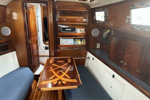 Cara Mia 31ft Southern Cross Yacht For Sale