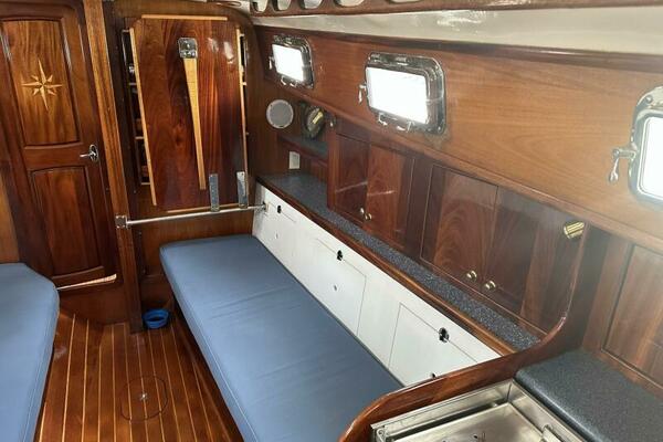 Cara Mia 31ft Southern Cross Yacht For Sale
