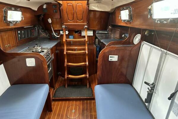 Cara Mia 31ft Southern Cross Yacht For Sale