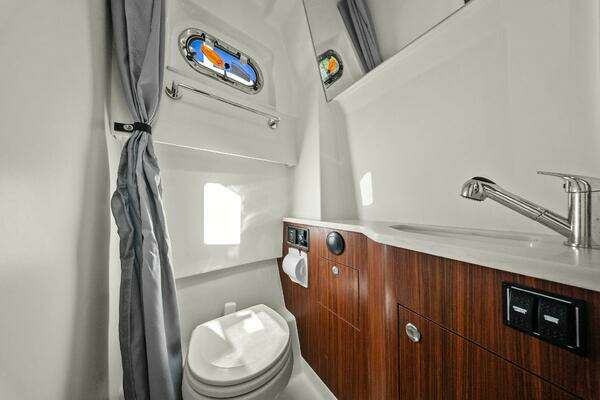 Pursuit S 358 Yacht For Sale