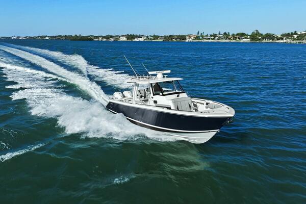 36ft Pursuit Yacht For Sale