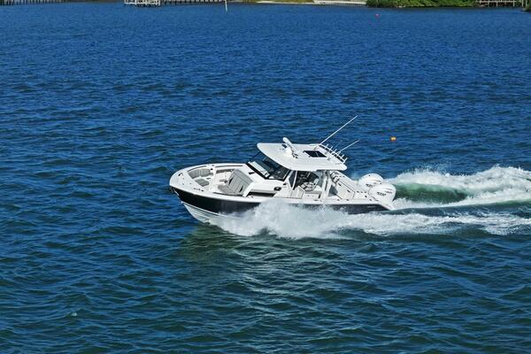 36ft Pursuit Yacht For Sale