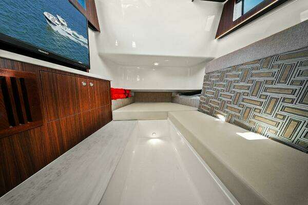 Pursuit S 358 Yacht For Sale