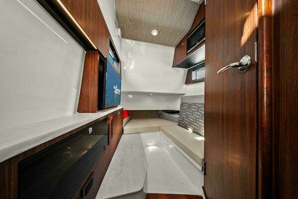 Pursuit S 358 Yacht For Sale