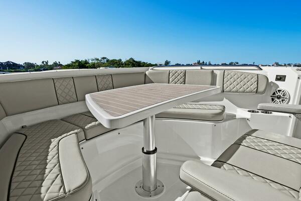 36ft Pursuit Yacht For Sale