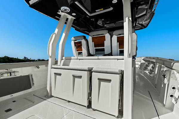 36ft Pursuit Yacht For Sale