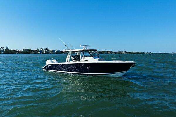 Pursuit S 358 Yacht For Sale