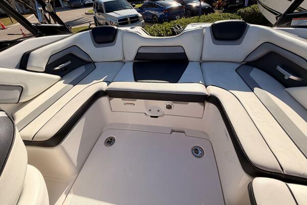 19ft Yamaha Boats Yacht For Sale