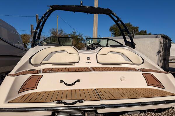 19ft Yamaha Boats Yacht For Sale