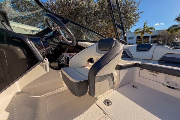 19ft Yamaha Boats Yacht For Sale