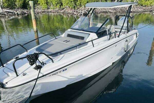 25-ft-Axopar-2023-Cross Top-Sweet Independent Boat Yard, St. Thomas  Virgin Islands (US)  yacht for sale