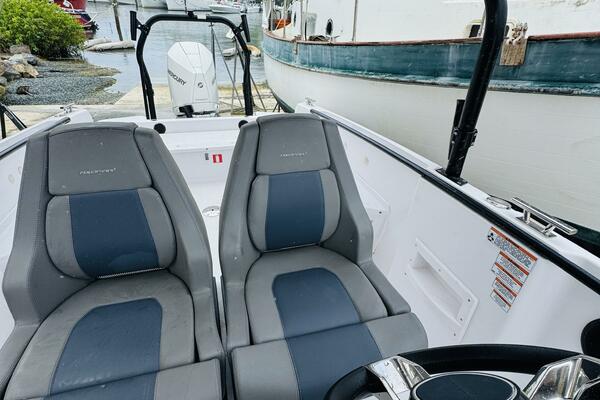 Sweet 25ft Axopar Yacht For Sale