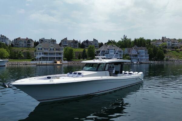 56ft HCB Yacht For Sale