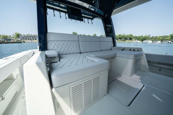 56ft HCB Yacht For Sale