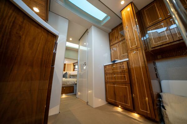 56ft HCB Yacht For Sale