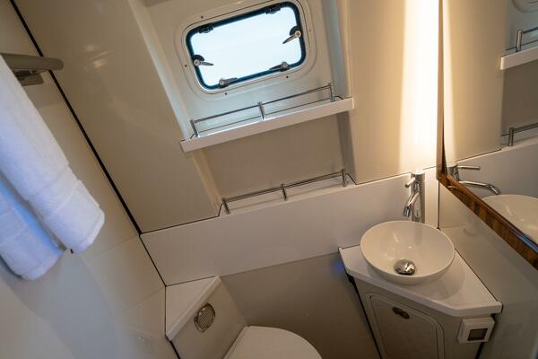 56ft HCB Yacht For Sale