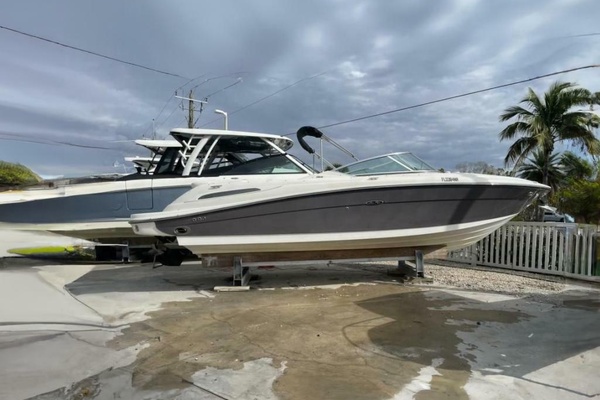 29ft Sea Ray Yacht For Sale
