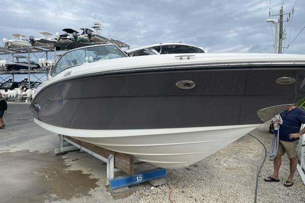 27ft Sea Ray Yacht For Sale