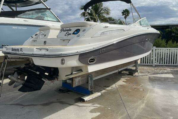 Photo of the 2008 Sea Ray 270 SLX