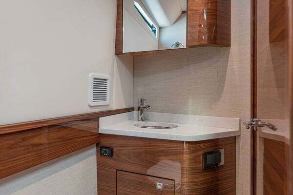 Valhalla Boatworks V-55 Yacht For Sale