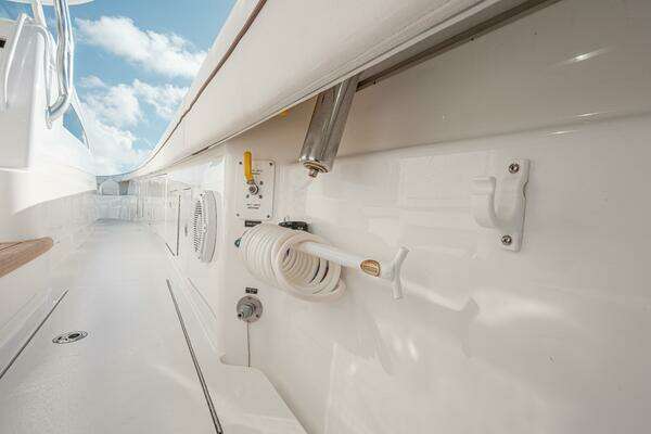 Valhalla Boatworks V-55 Yacht For Sale