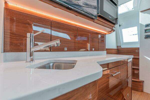 Valhalla Boatworks V-55 Yacht For Sale