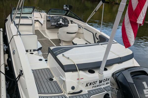 21ft Sea Ray Yacht For Sale