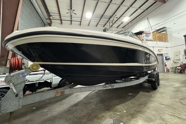 21ft Sea Ray Yacht For Sale