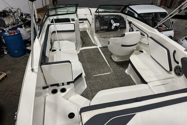 21ft Sea Ray Yacht For Sale