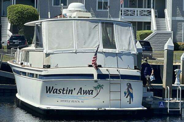 Photo of the 1969 Chris-Craft 47 Commander "Wastin Away"