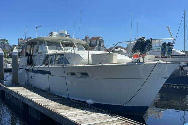 Photo of the 1969 Chris-Craft 47 Commander "Wastin Away"