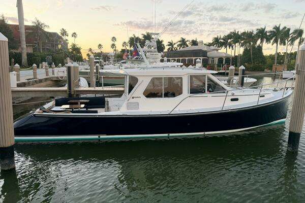 38-ft-True North-2006-38 Heritage Edition-Miracle 2-Naples Florida United States yacht for sale