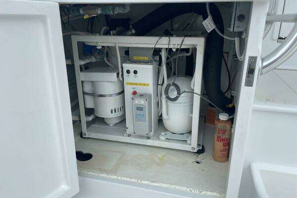 Custom Carolina Lydia 57 Sportfish Yacht For Sale