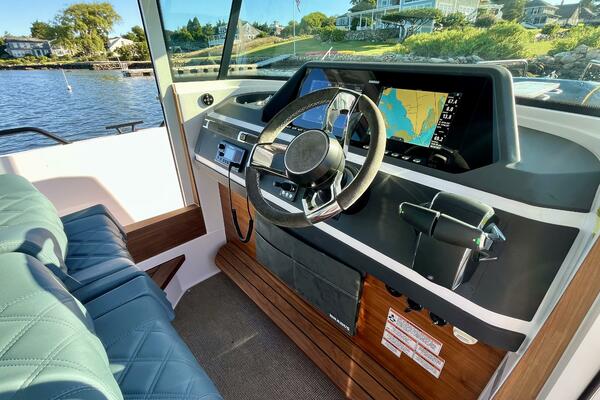 28ft Axopar Yacht For Sale