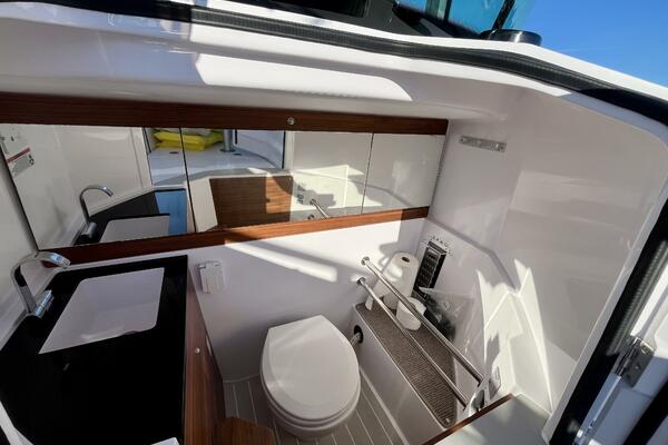 28ft Axopar Yacht For Sale