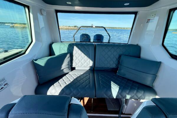 28ft Axopar Yacht For Sale