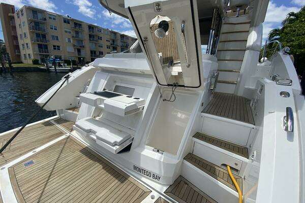 Sunseeker 52 Manhattan Yacht For Sale