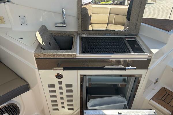 35ft Sea Ray Yacht For Sale