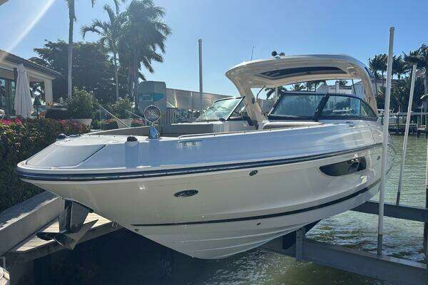 35-ft-Sea Ray-2016-350 SLX- Naples Florida United States  yacht for sale
