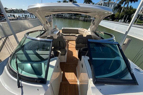 35ft Sea Ray Yacht For Sale