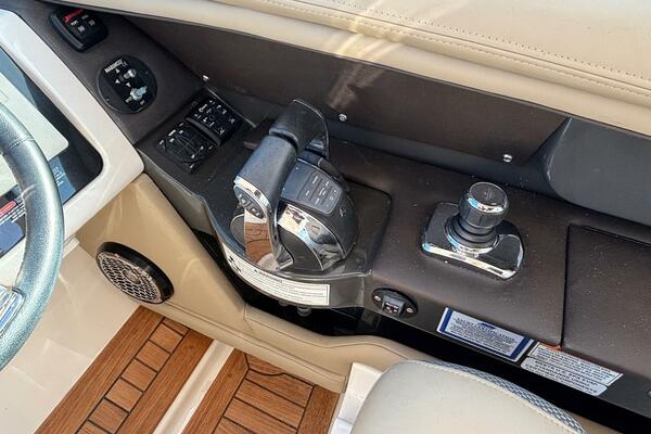 35ft Sea Ray Yacht For Sale