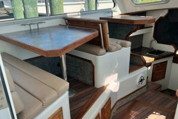 32ft Mabry Yacht For Sale