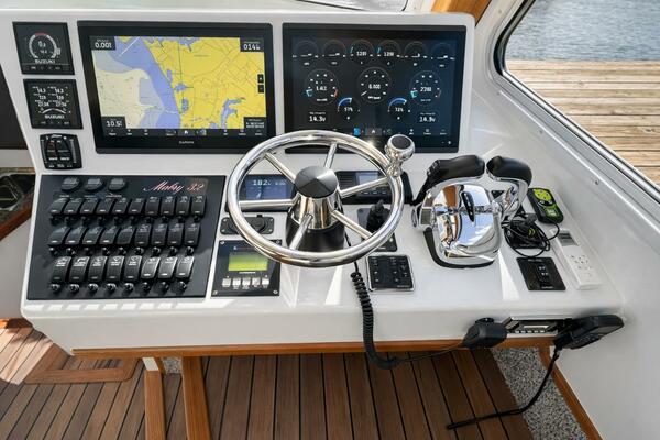 32ft Mabry Yacht For Sale